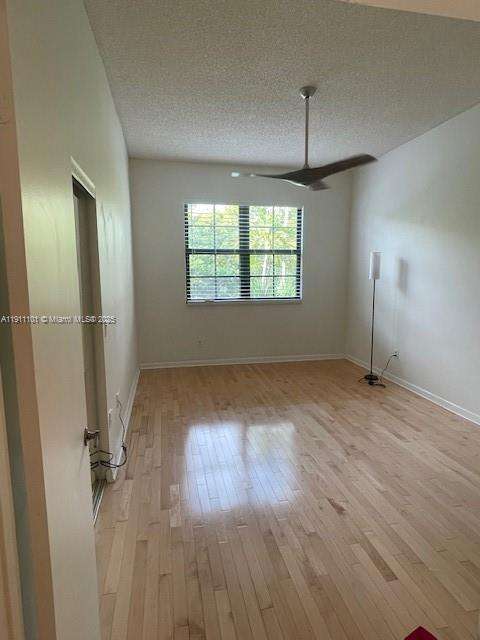 Small Image of 20900 LEEWARD CT #213-1, Aventura Number 22