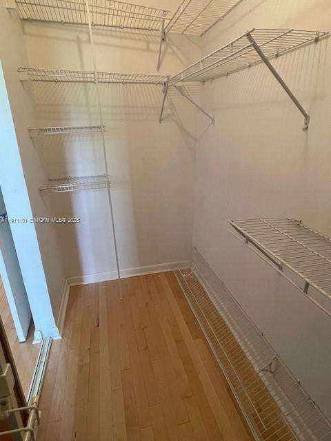 Small Image of 20900 LEEWARD CT #213-1, Aventura Number 23