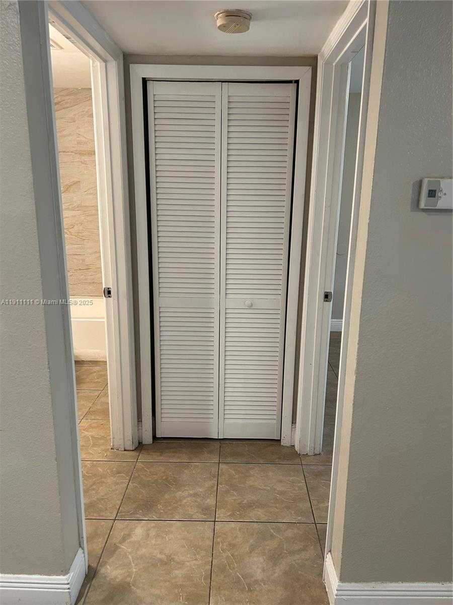 Small Image of 15551 SOUTH WEST 104TH TER #822, Miami Number 6