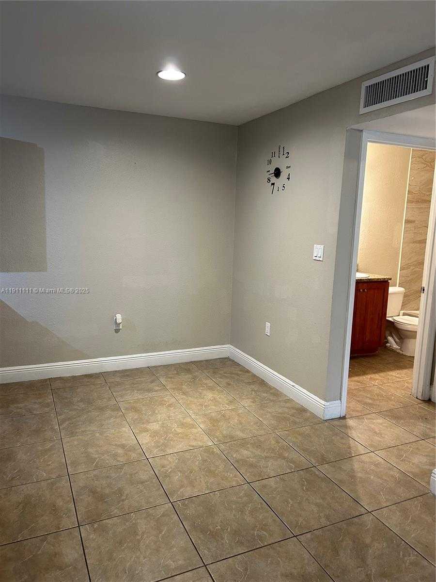 Small Image of 15551 SOUTH WEST 104TH TER #822, Miami Number 7