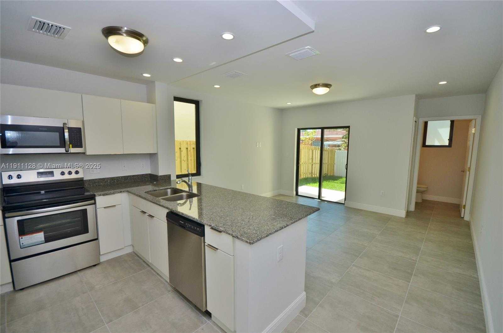 Small Image of 4374 EAST 10TH AVE #4374, Hialeah Number 11