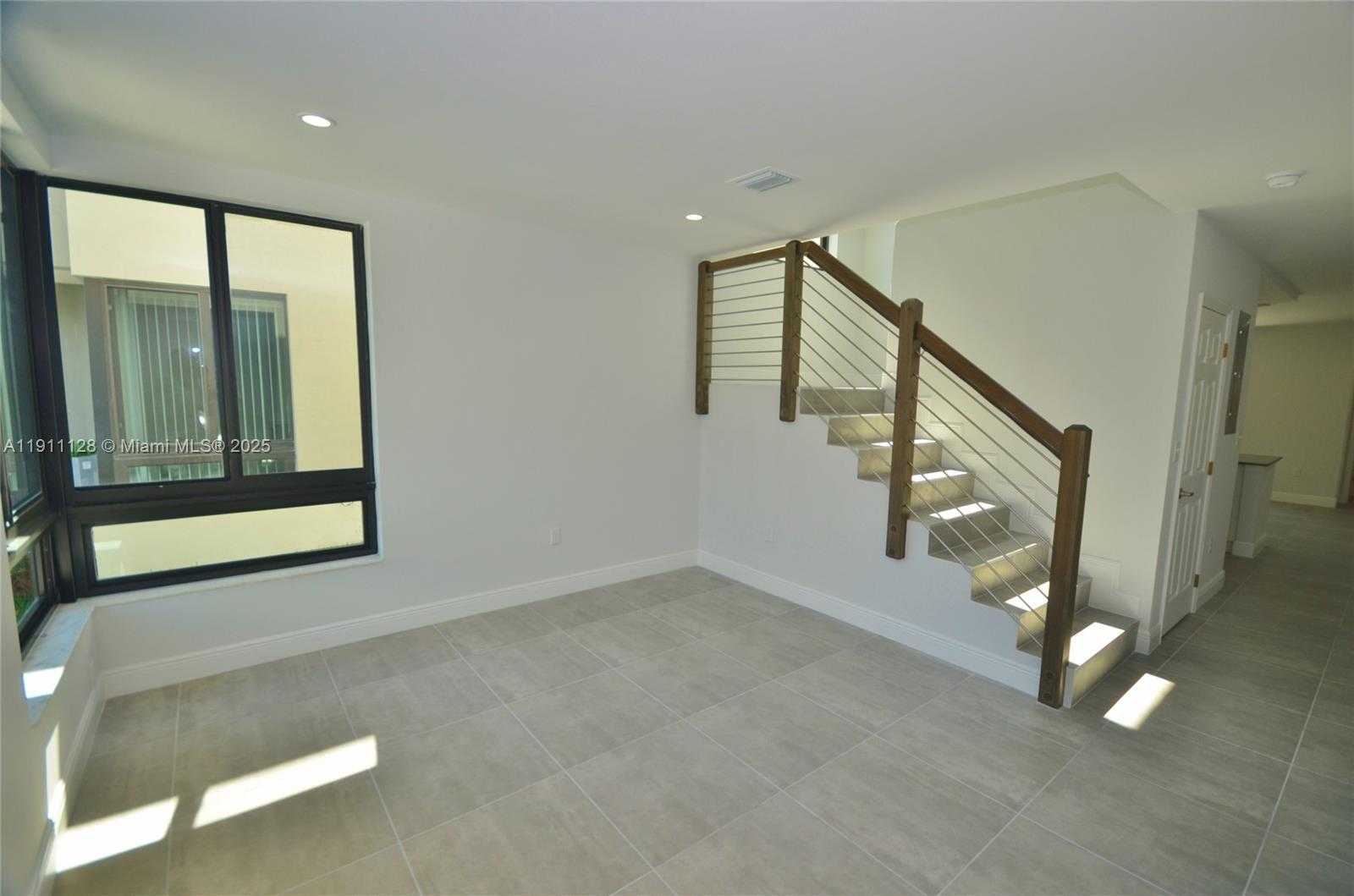 Small Image of 4374 EAST 10TH AVE #4374, Hialeah Number 5