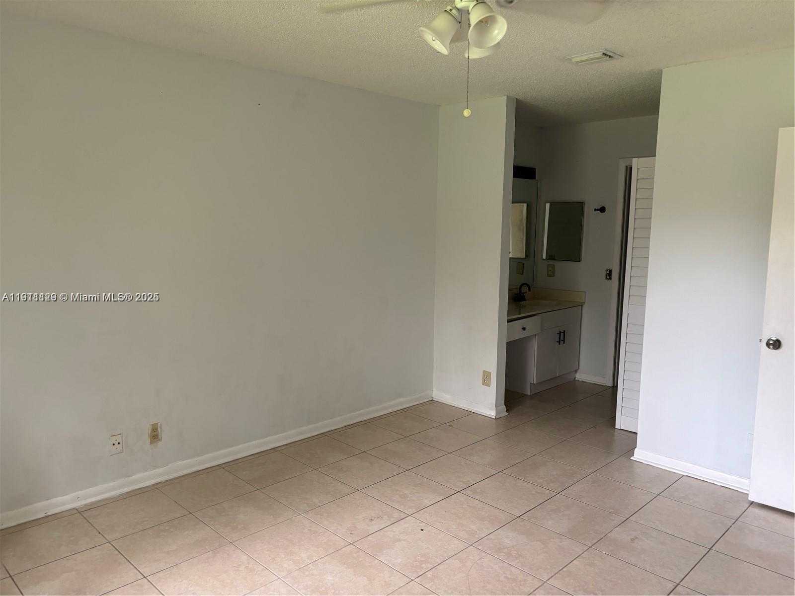 Small Image of 9081 SOUTH WEST 138TH PL #9081, Miami Number 11