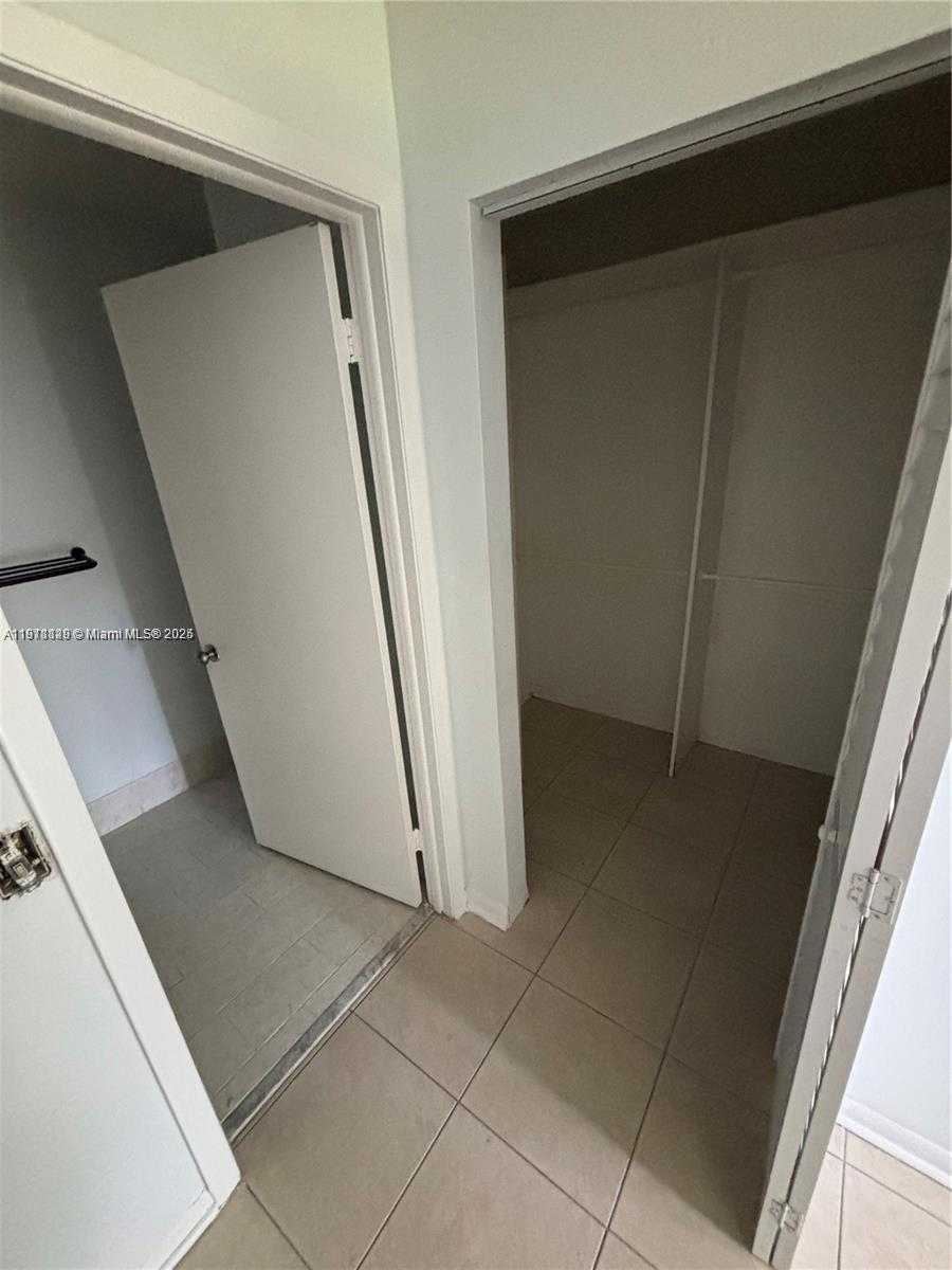 Small Image of 9081 SOUTH WEST 138TH PL #9081, Miami Number 12