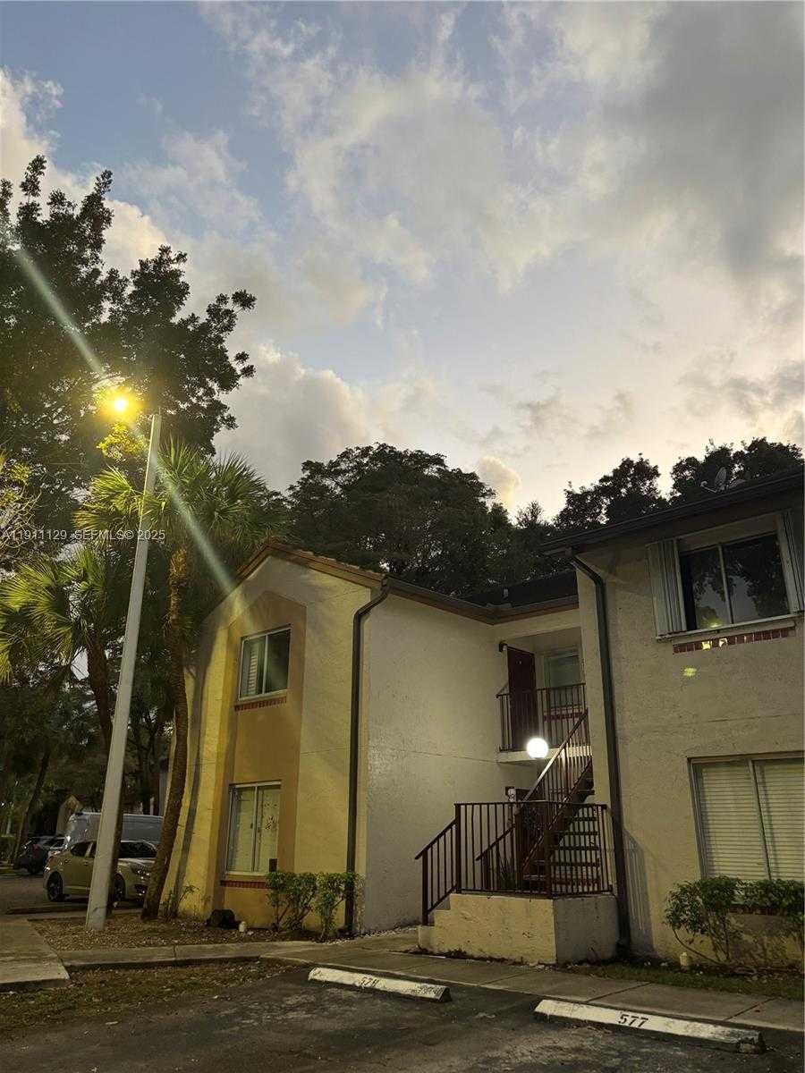 Small Image of 9081 SOUTH WEST 138TH PL #9081, Miami Number 20