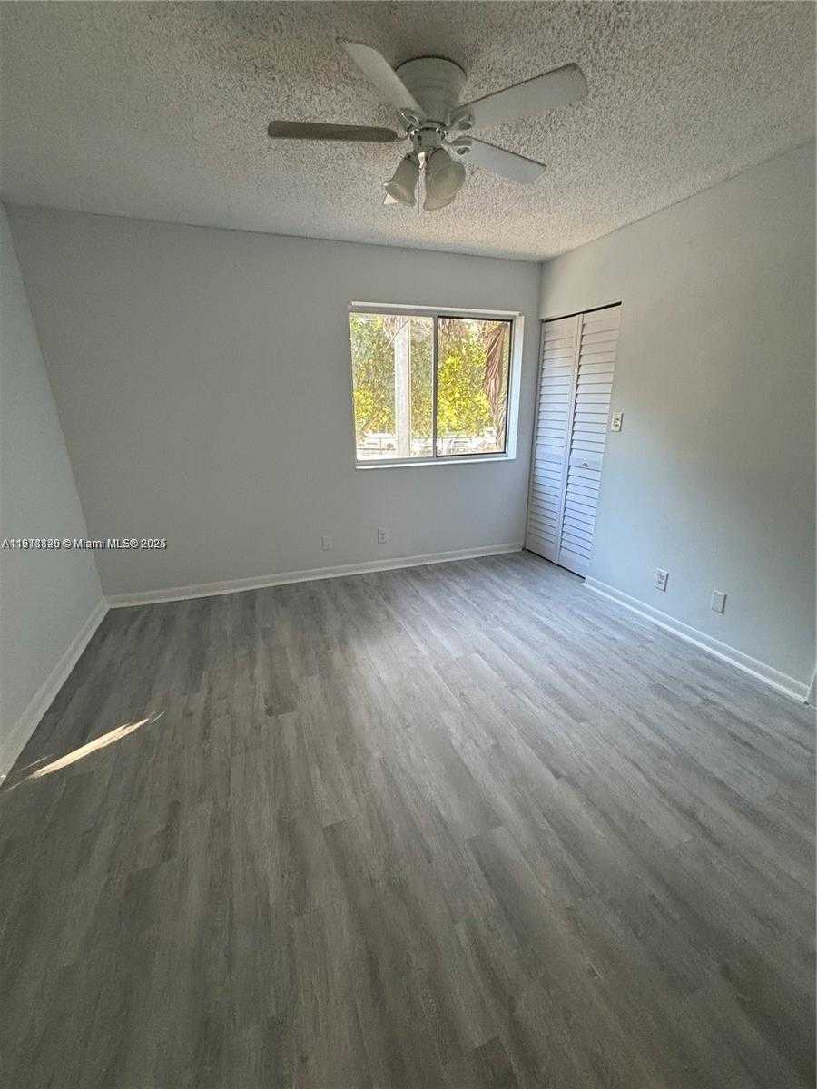 Small Image of 9081 SOUTH WEST 138TH PL #9081, Miami Number 8