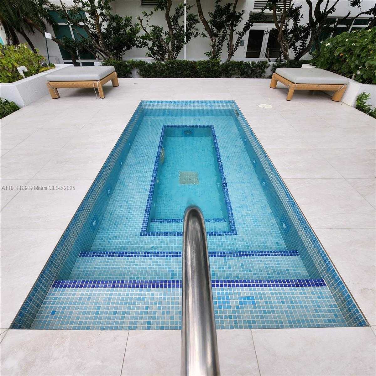 Small Image of 950 BRICKELL BAY DR #3702, Miami Number 23