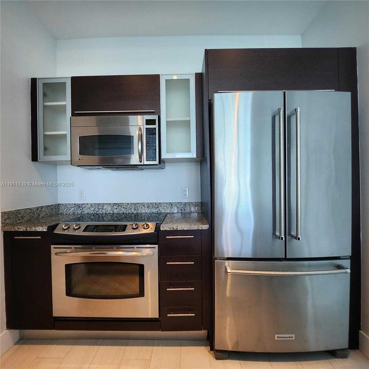 Small Image of 950 BRICKELL BAY DR #3702, Miami Number 9