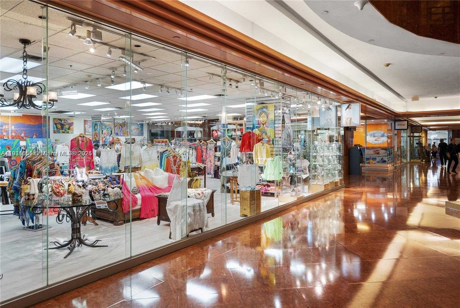 Small Image of 1717 NORTH BAYSHORE DR #A-1950, Miami Number 27