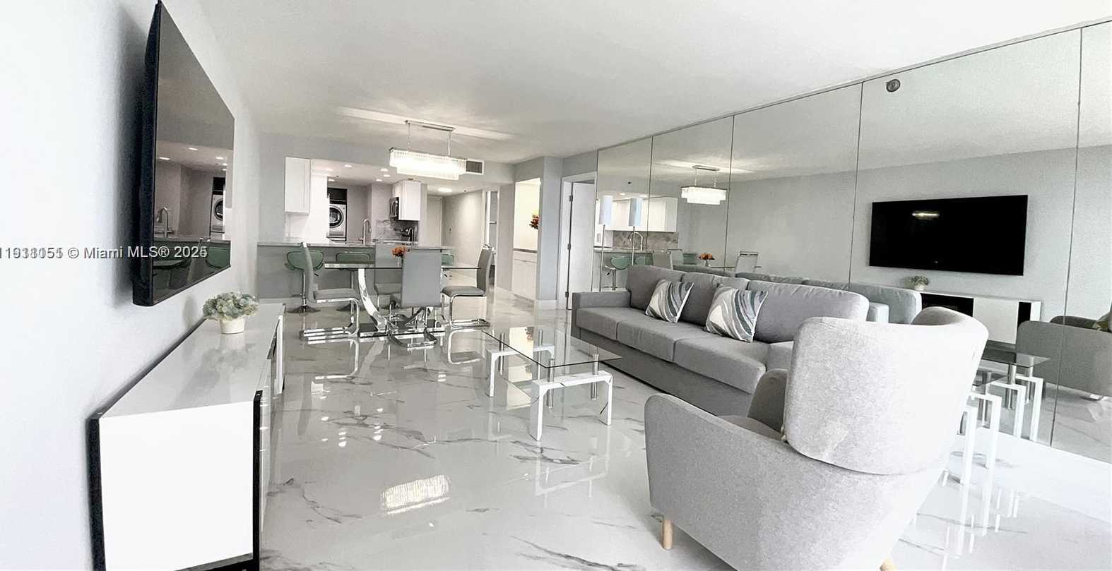 Small Image of 1717 NORTH BAYSHORE DR #A-1950, Miami Number 3