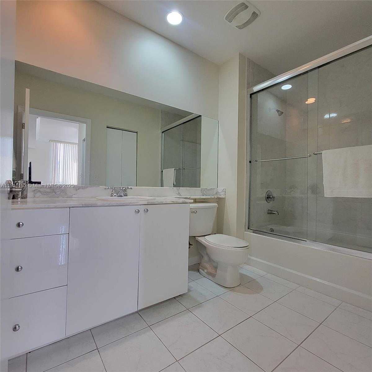 Small Image of 2775 NORTH EAST 187TH ST #PH22, Aventura Number 12