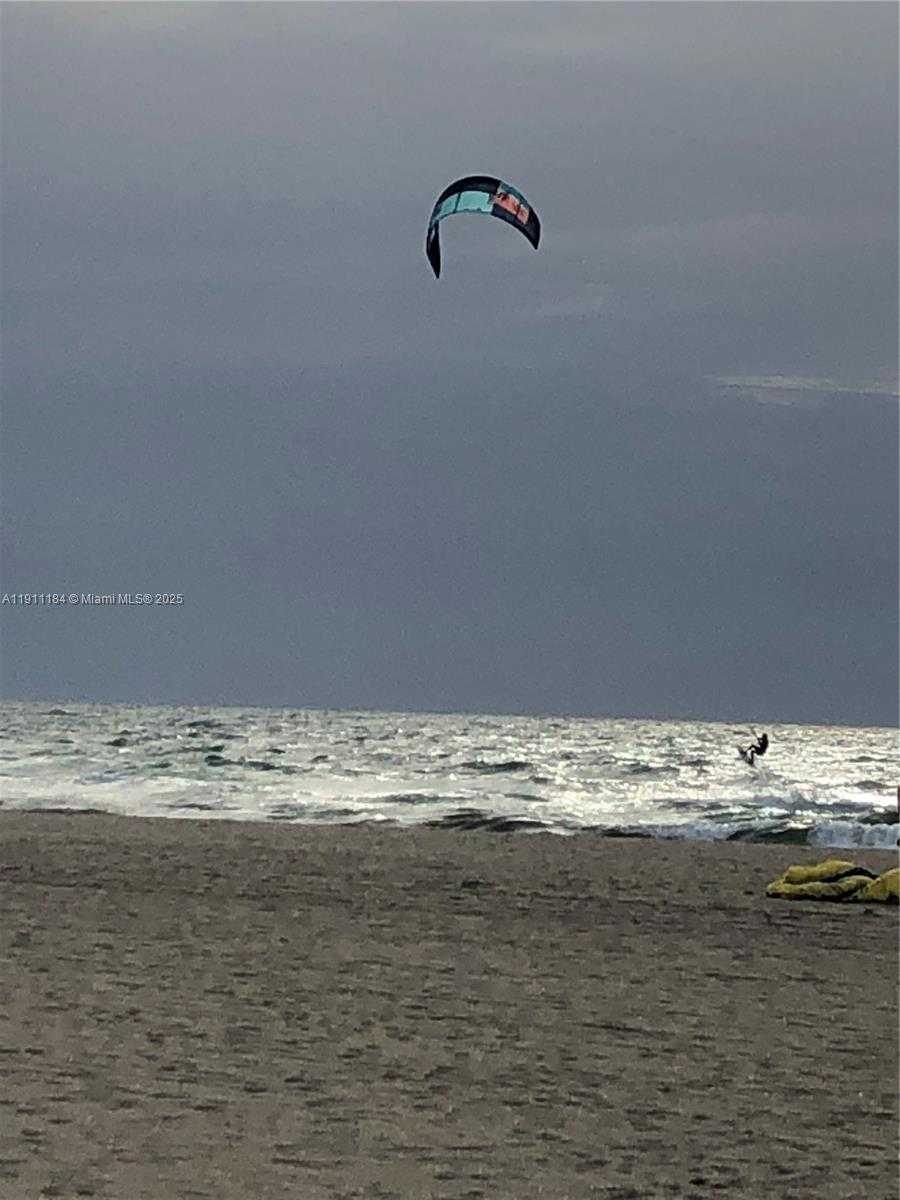 Small Image of 5005 COLLINS AVE #823, Miami Beach Number 37