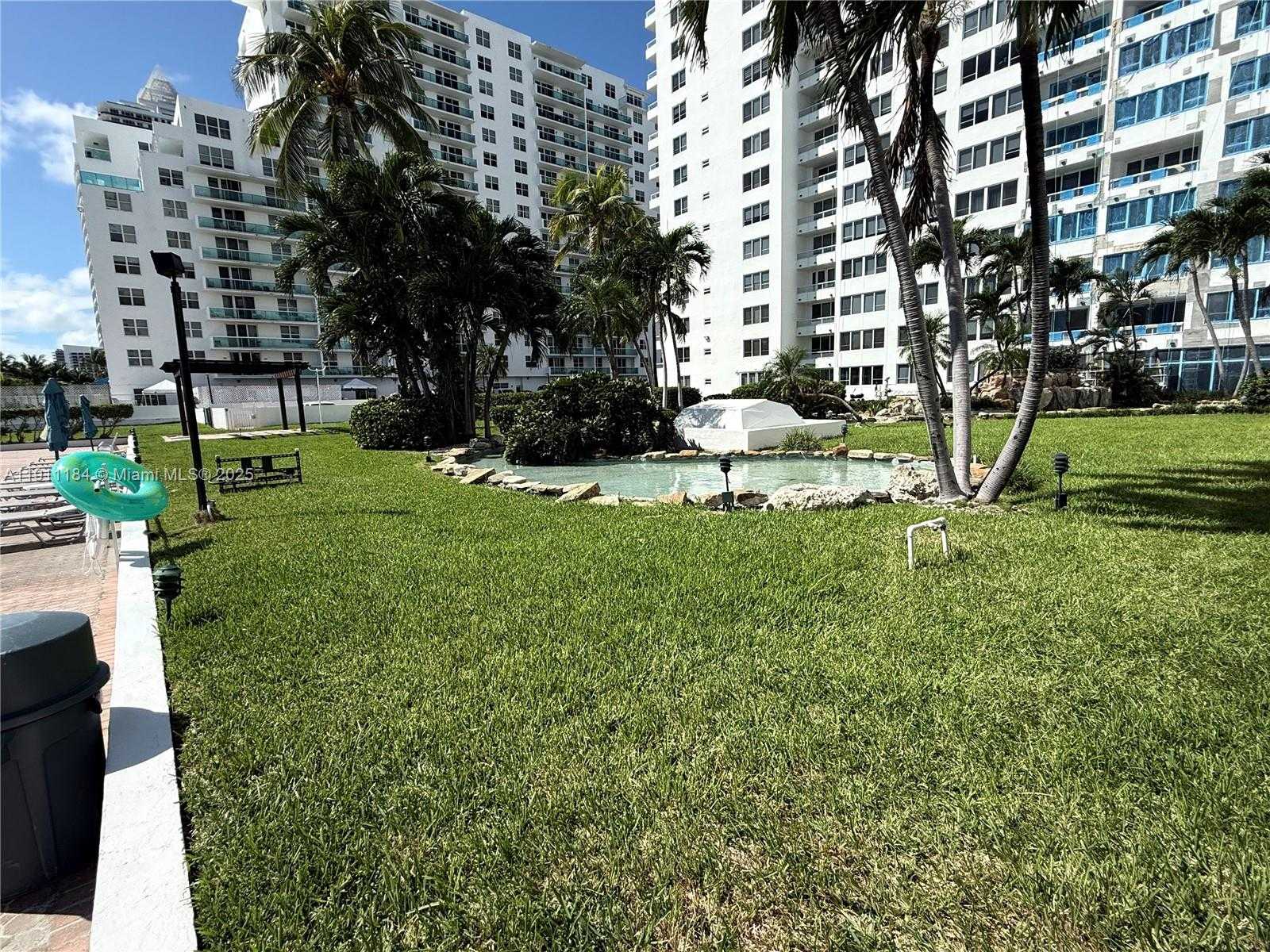 Small Image of 5005 COLLINS AVE #823, Miami Beach Number 8