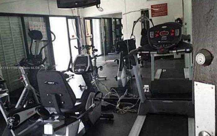 Small Image of 3401 NORTH COUNTRY CLUB DR #412, Aventura Number 20