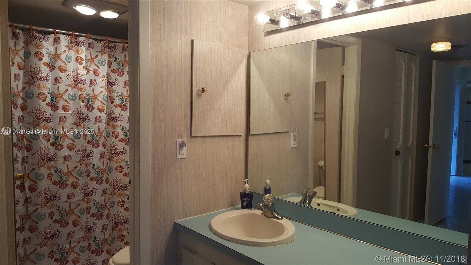Small Image of 3401 NORTH COUNTRY CLUB DR #412, Aventura Number 23