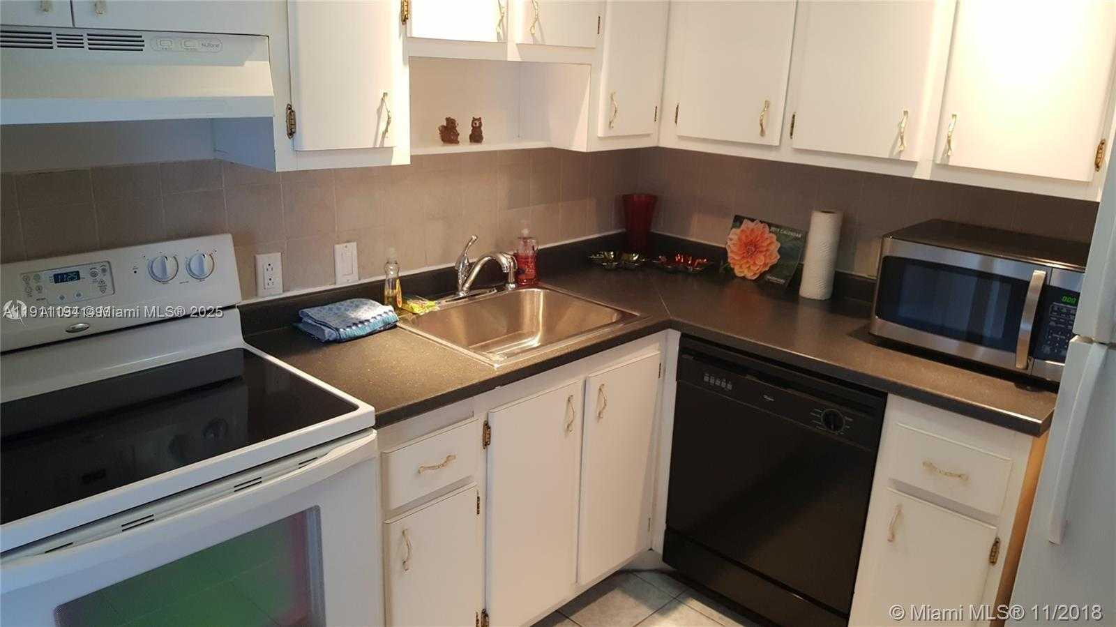 Small Image of 3401 NORTH COUNTRY CLUB DR #412, Aventura Number 27