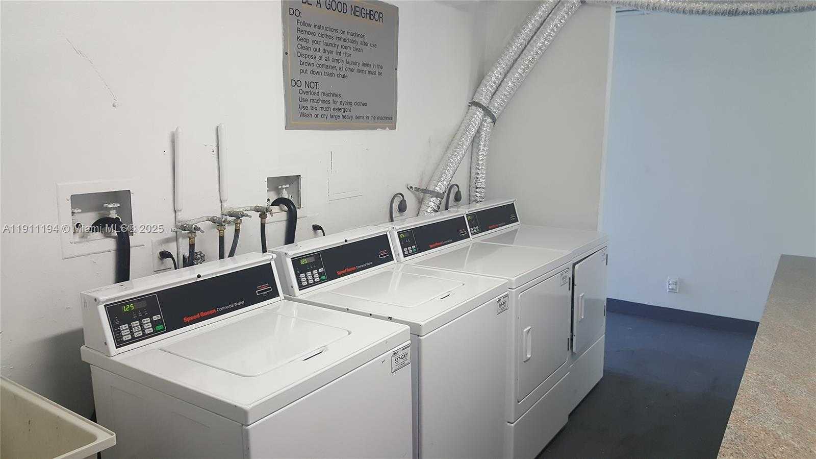 Small Image of 3401 NORTH COUNTRY CLUB DR #412, Aventura Number 7