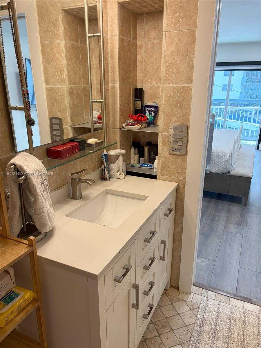 Small Image of 3690 NORTH EAST 167TH ST #34, North Miami Beach Number 12