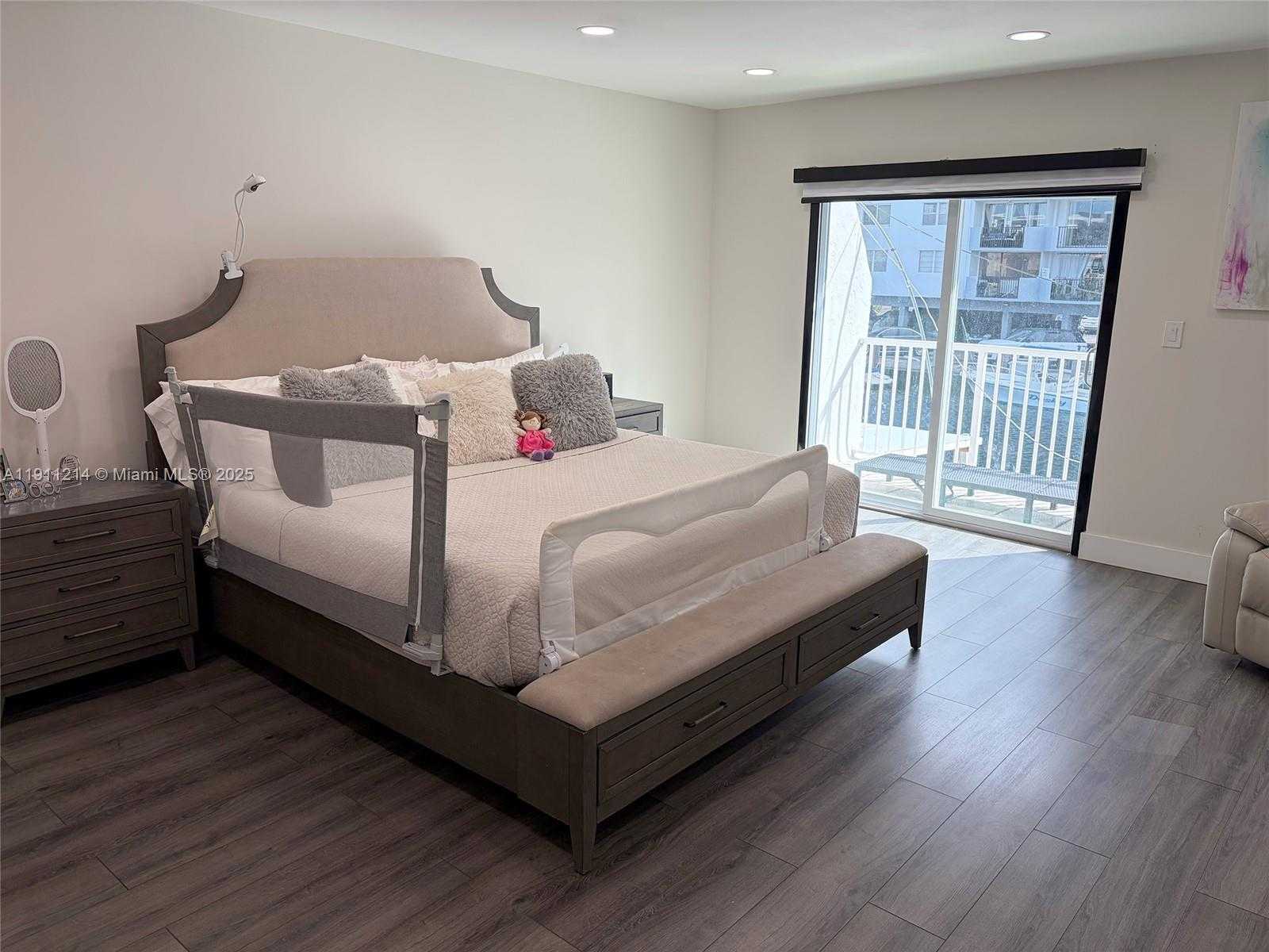 Small Image of 3690 NORTH EAST 167TH ST #34, North Miami Beach Number 7