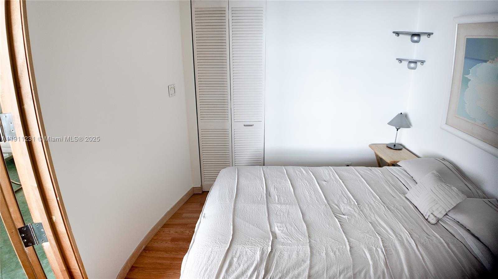 Small Image of 100 LINCOLN RD #1515, Miami Beach Number 20