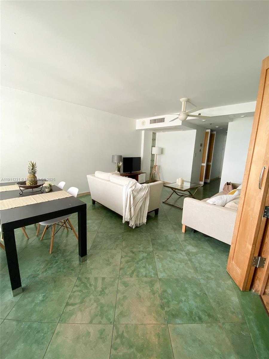 Small Image of 100 LINCOLN RD #1515, Miami Beach Number 5