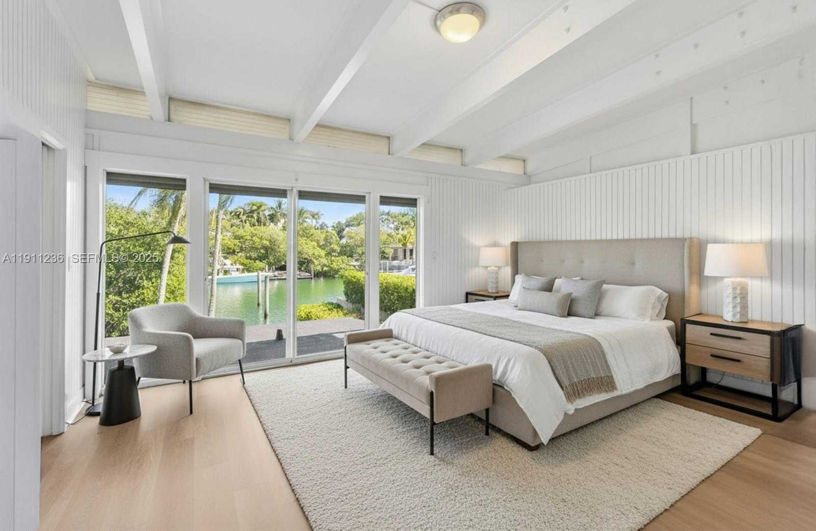 Small Image of 4 HARBOR PT, Key Biscayne Number 18