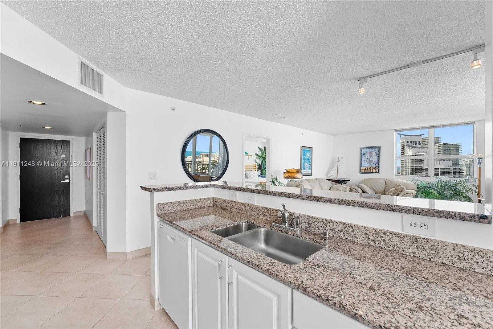 Small Image of 90 ALTON RD #2911, Miami Beach Number 11