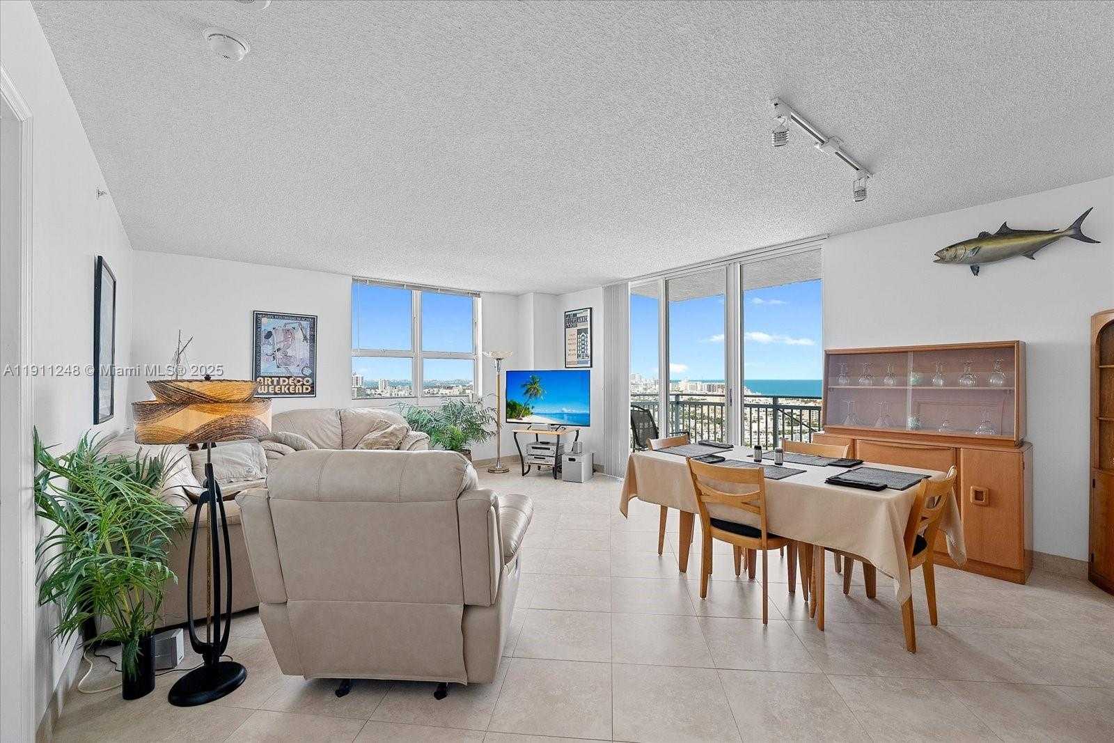 Small Image of 90 ALTON RD #2911, Miami Beach Number 15