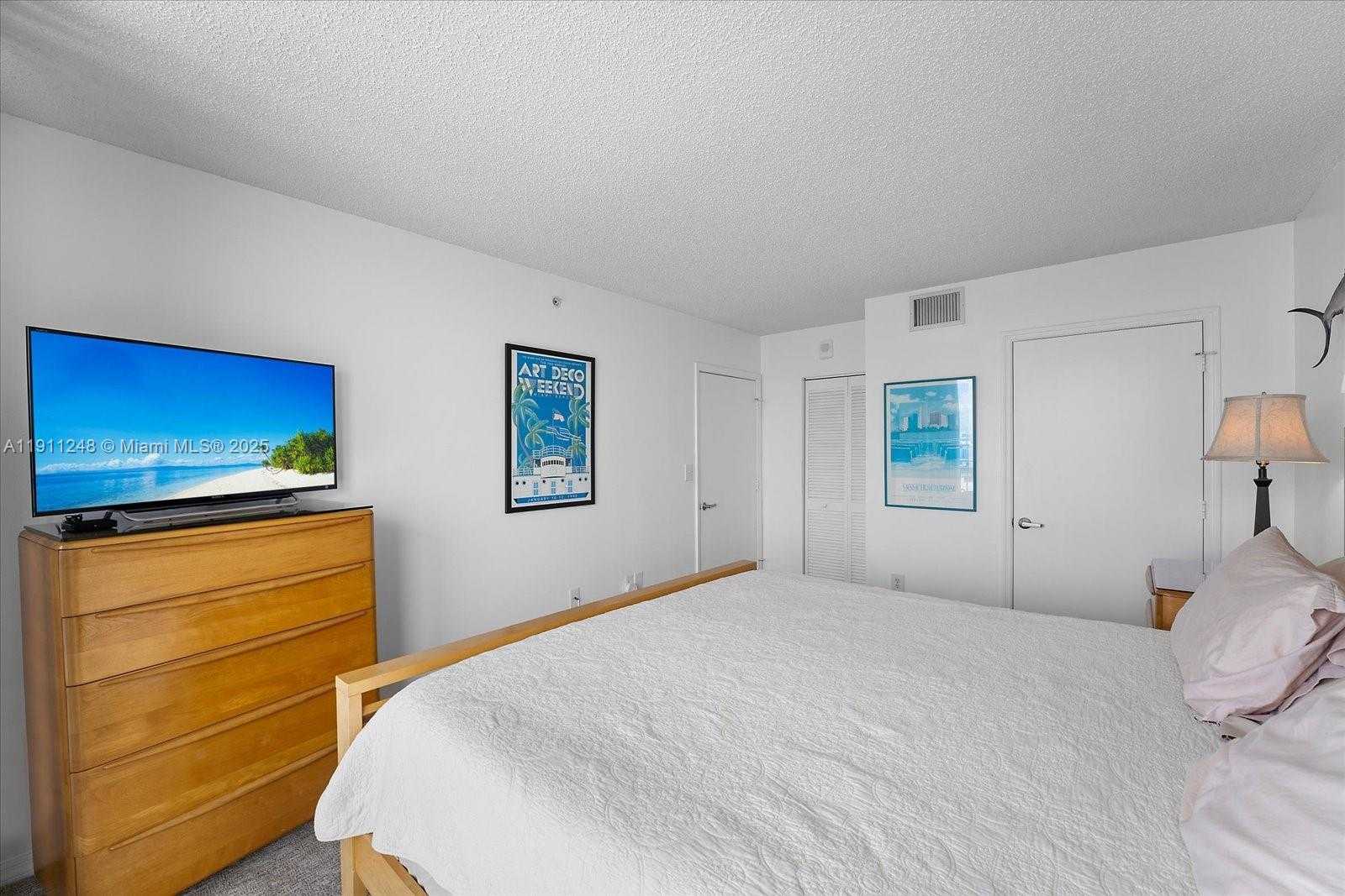 Small Image of 90 ALTON RD #2911, Miami Beach Number 16