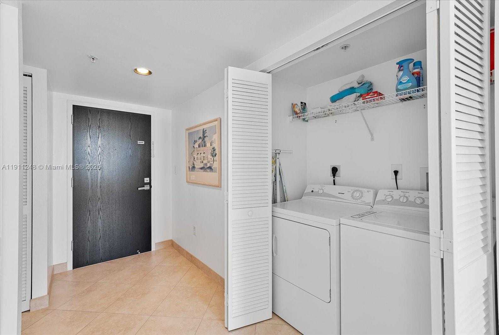 Small Image of 90 ALTON RD #2911, Miami Beach Number 17