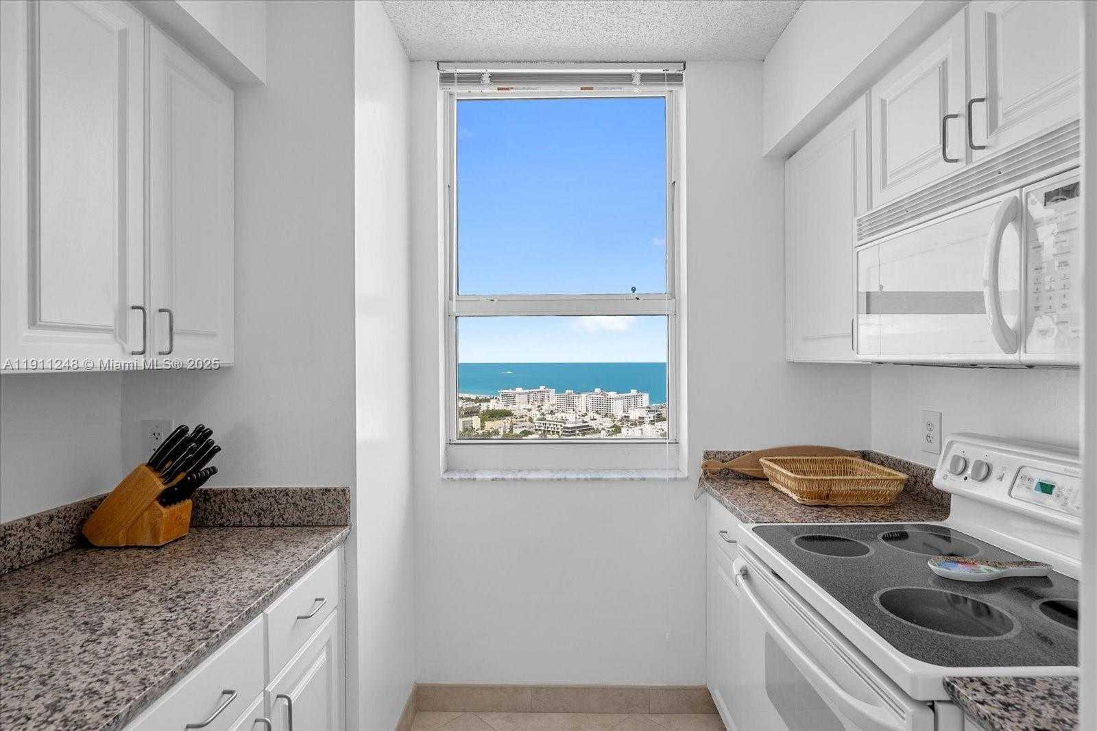 Small Image of 90 ALTON RD #2911, Miami Beach Number 9