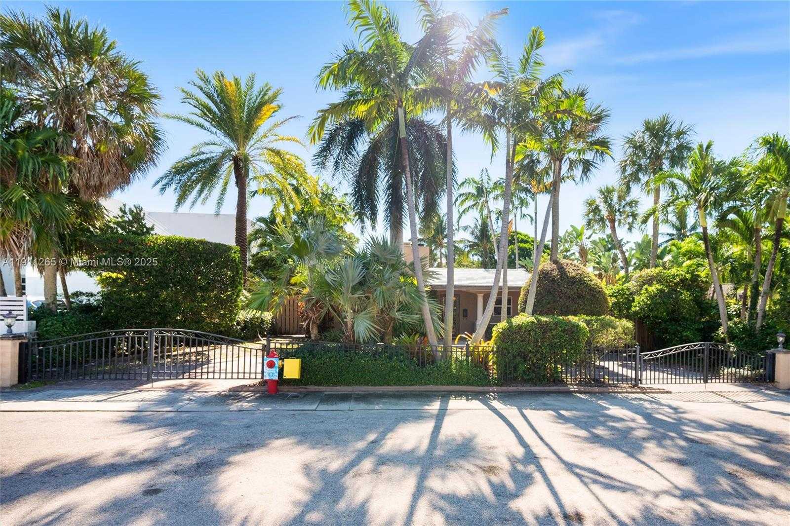 Small Image of 3308 NORTH EAST 16TH PLACE, Fort Lauderdale Number 25