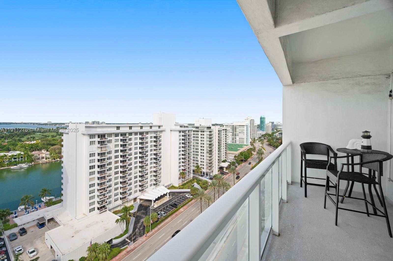Small Image of 5701 COLLINS AVE #PH01, Miami Beach Number 7