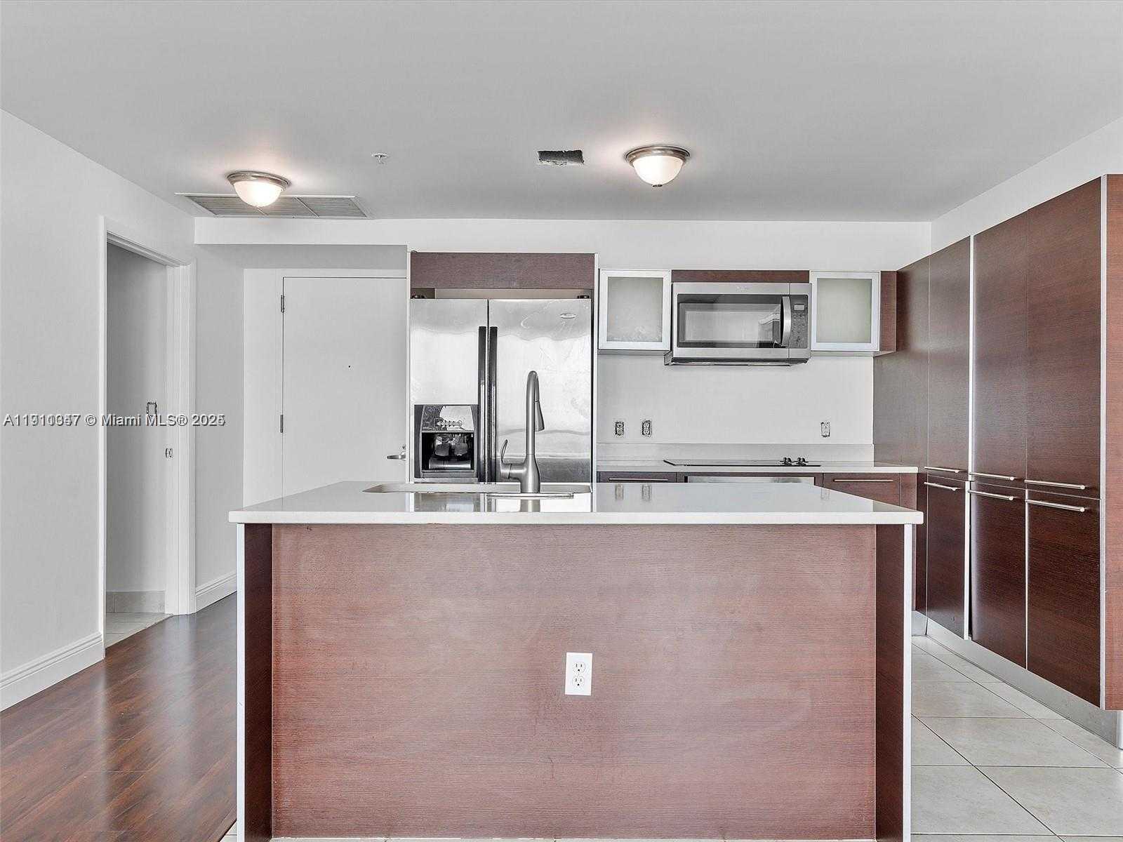 Imagen de Pequeño Objeto