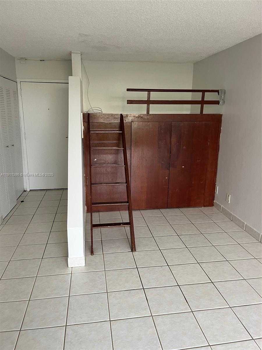 Imagen de Pequeño Objeto