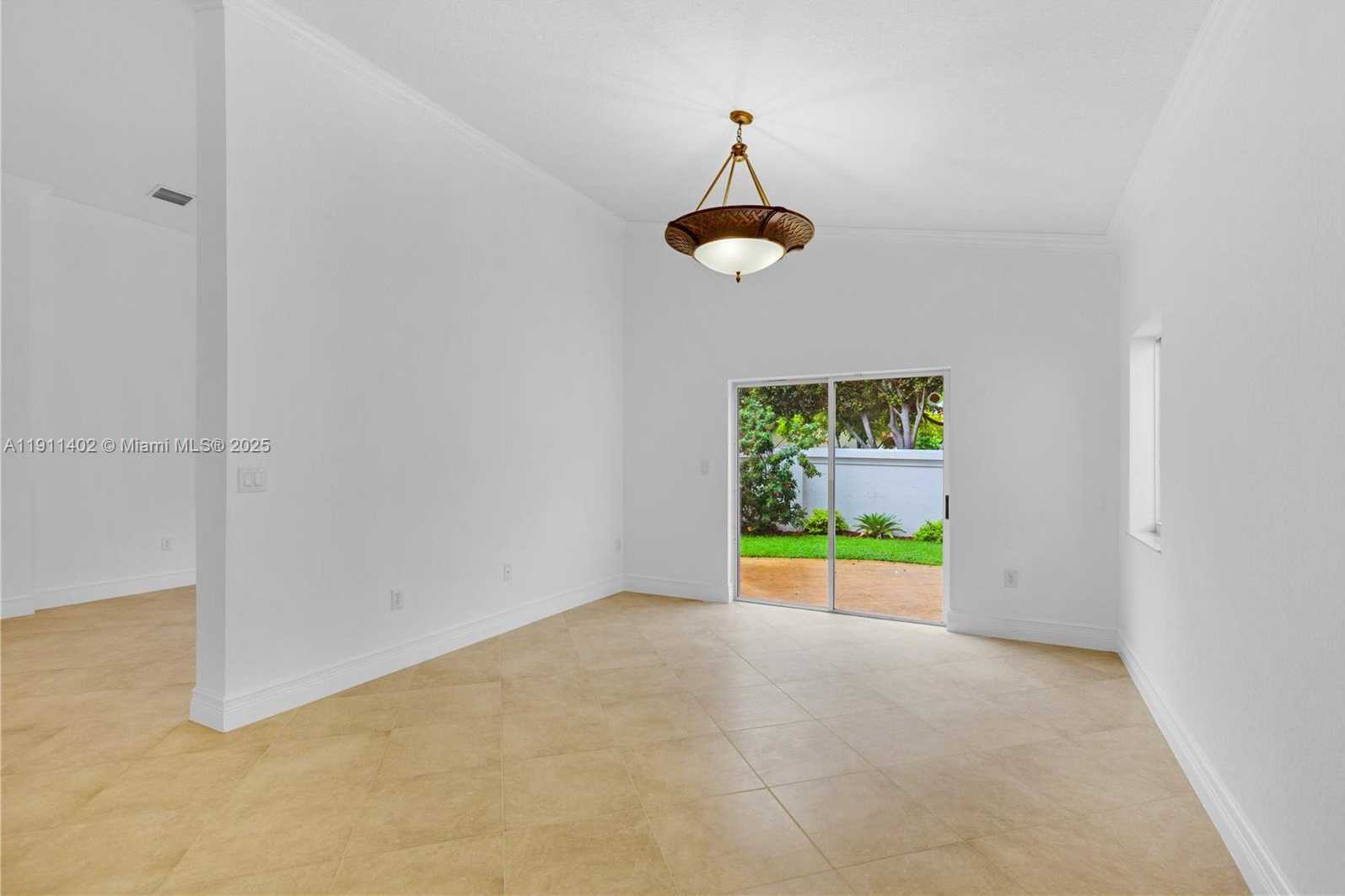 Small Image of 5334 NORTH WEST 111TH CT, Doral Number 18