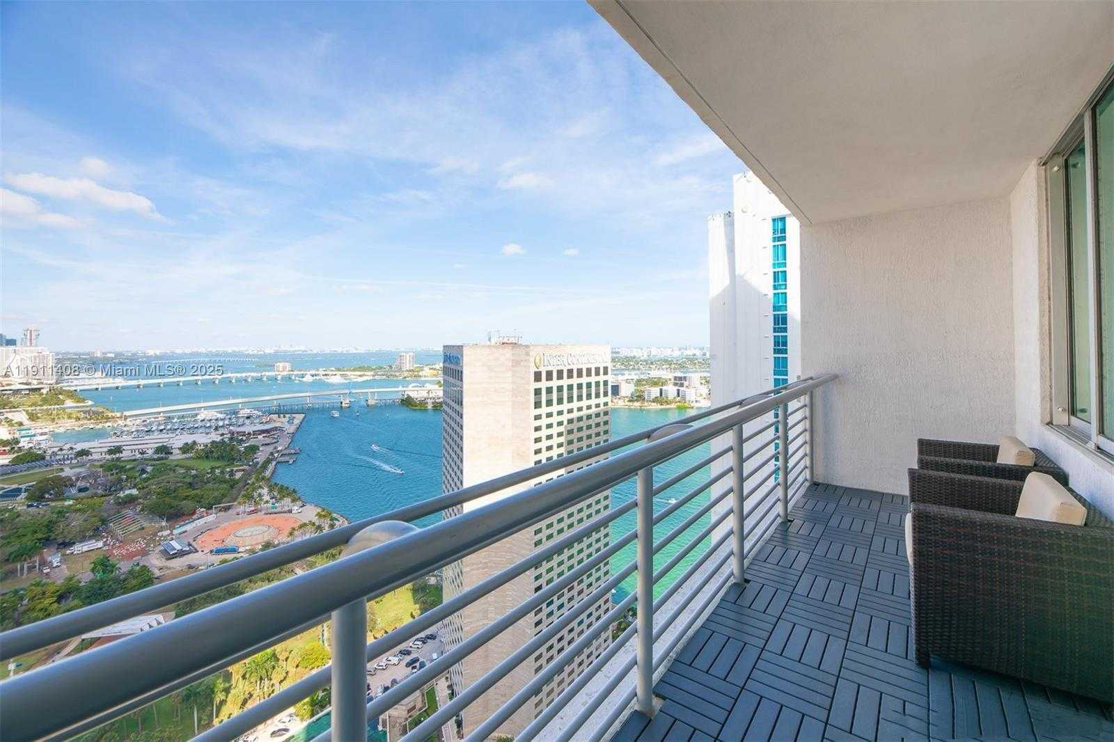 Small Image of 325 SOUTH BISCAYNE BLVD #3916, Miami Number 15