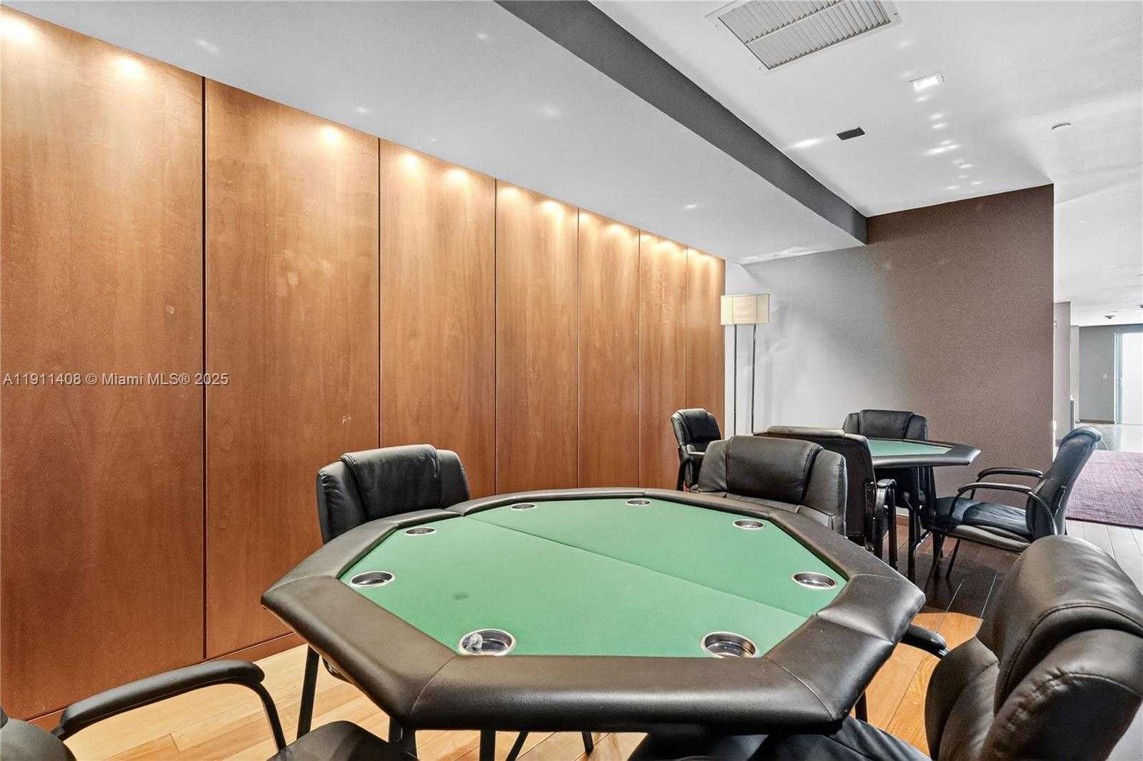 Small Image of 325 SOUTH BISCAYNE BLVD #3916, Miami Number 24