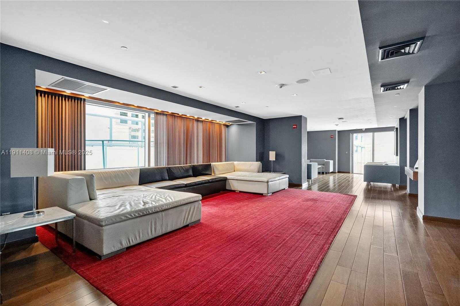 Small Image of 325 SOUTH BISCAYNE BLVD #3916, Miami Number 26