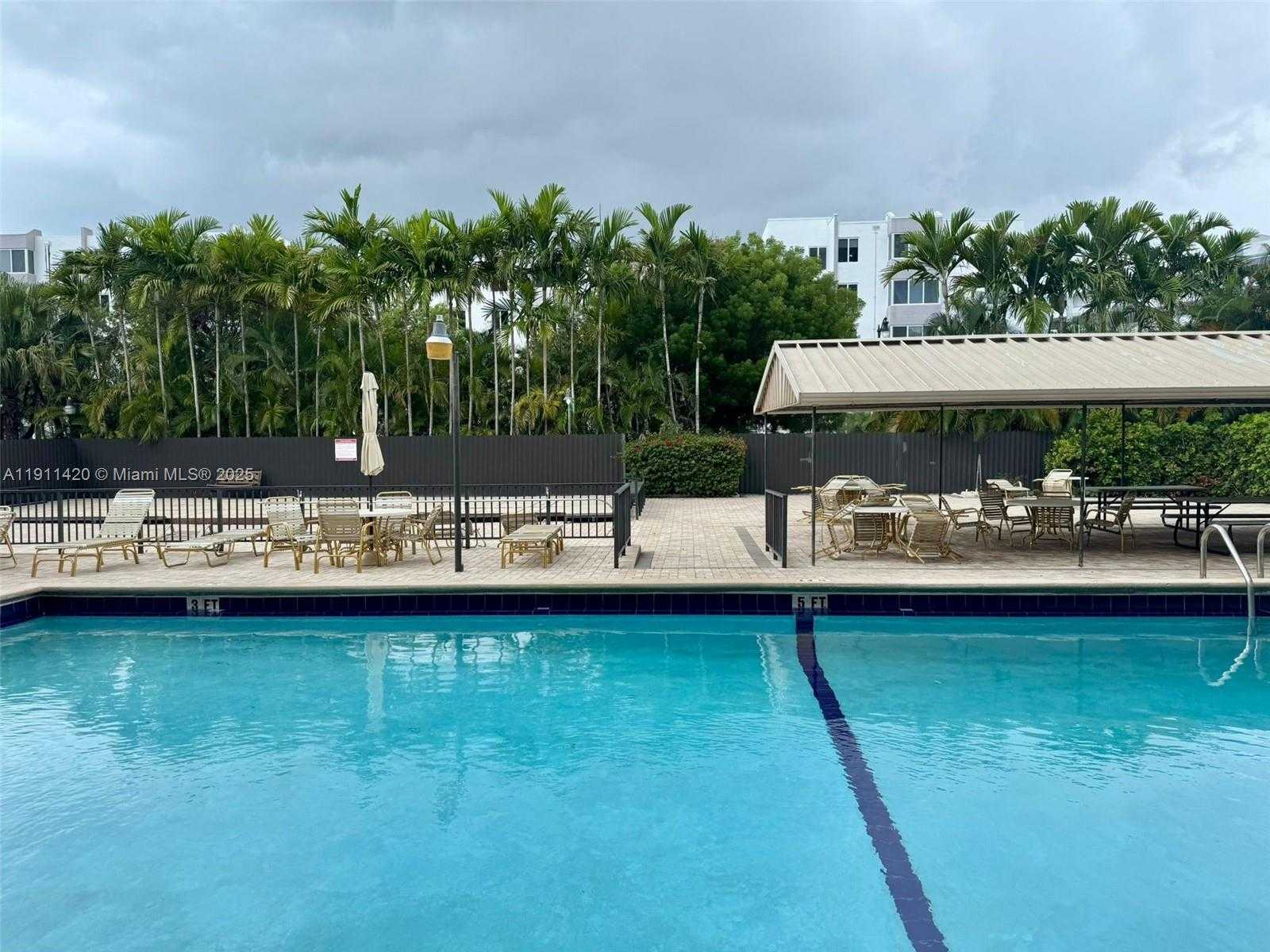 Small Image of 201 180TH DR #114, Sunny Isles Beach Number 18