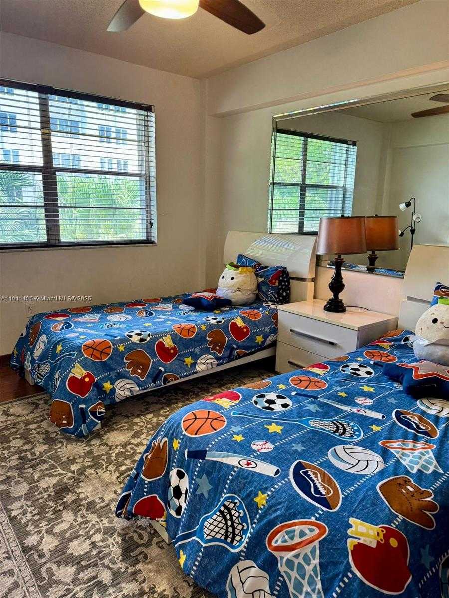 Small Image of 201 180TH DR #114, Sunny Isles Beach Number 23