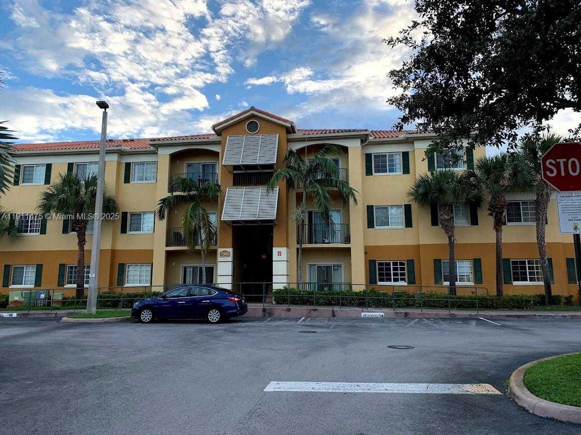 Small Image of 7350 NORTH WEST 114TH AVE #308, Doral Number 2