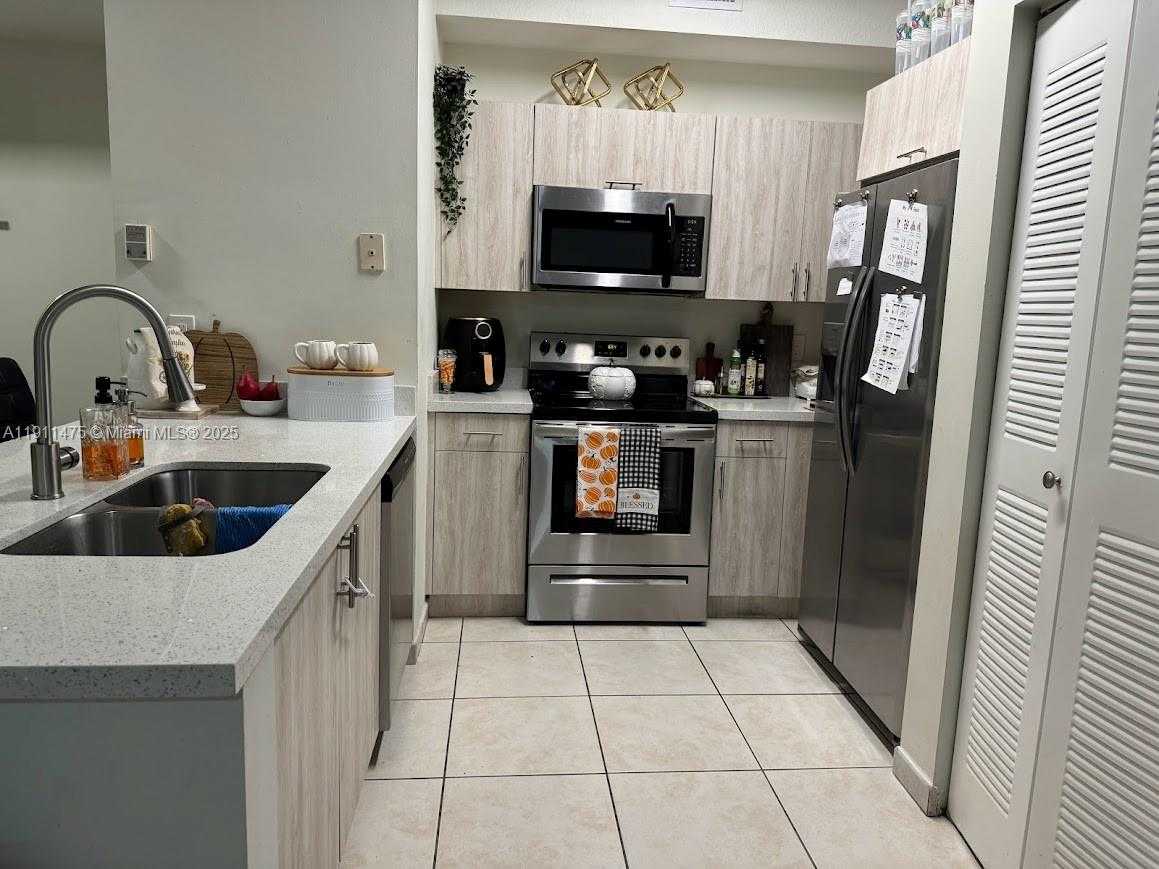 Small Image of 7350 NORTH WEST 114TH AVE #308, Doral Number 3