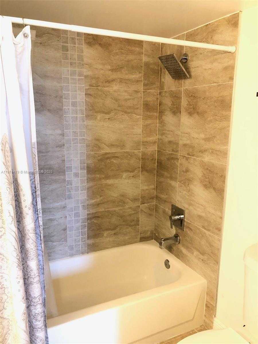 Small Image of 19655 EAST COUNTRY CLUB DR #6405, Aventura Number 18