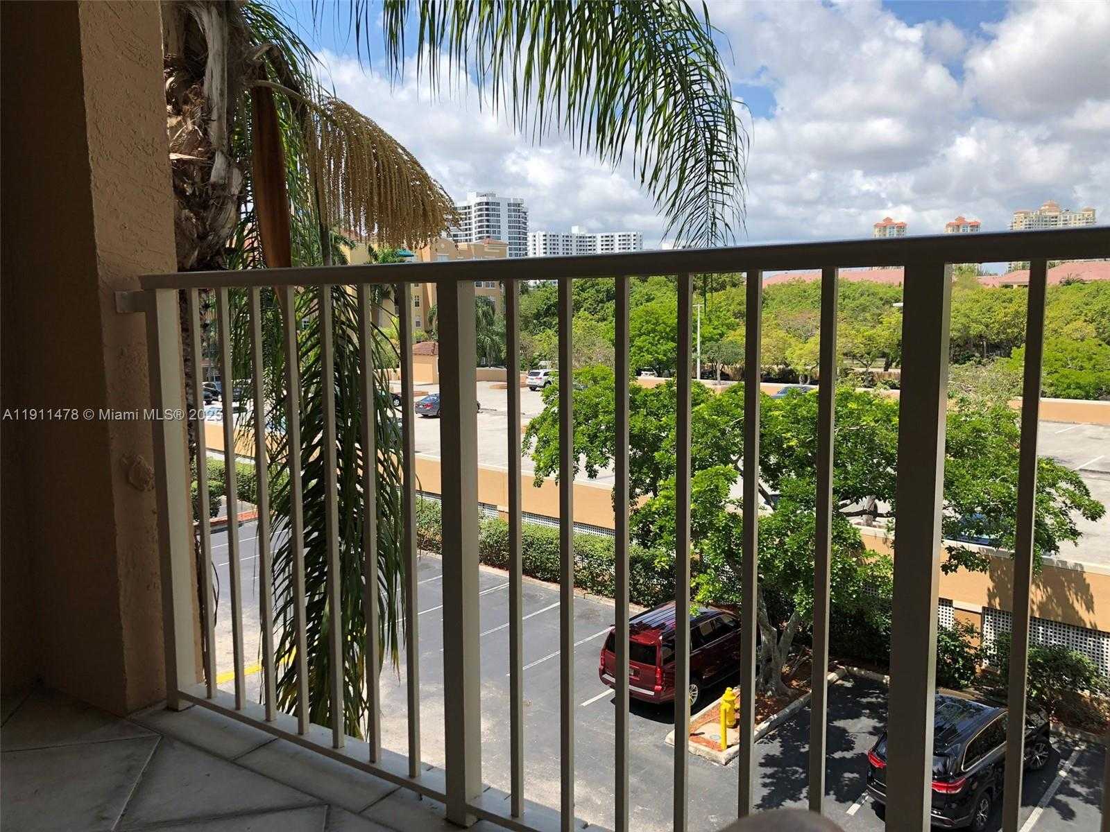 Small Image of 19655 EAST COUNTRY CLUB DR #6405, Aventura Number 24