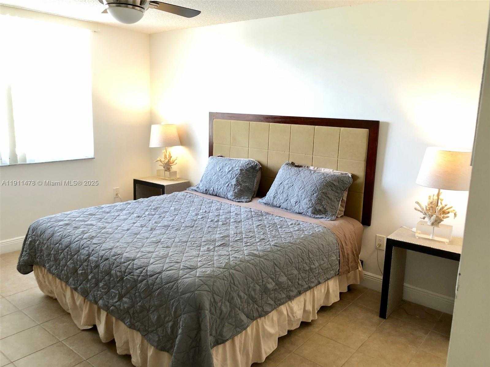 Small Image of 19655 EAST COUNTRY CLUB DR #6405, Aventura Number 7