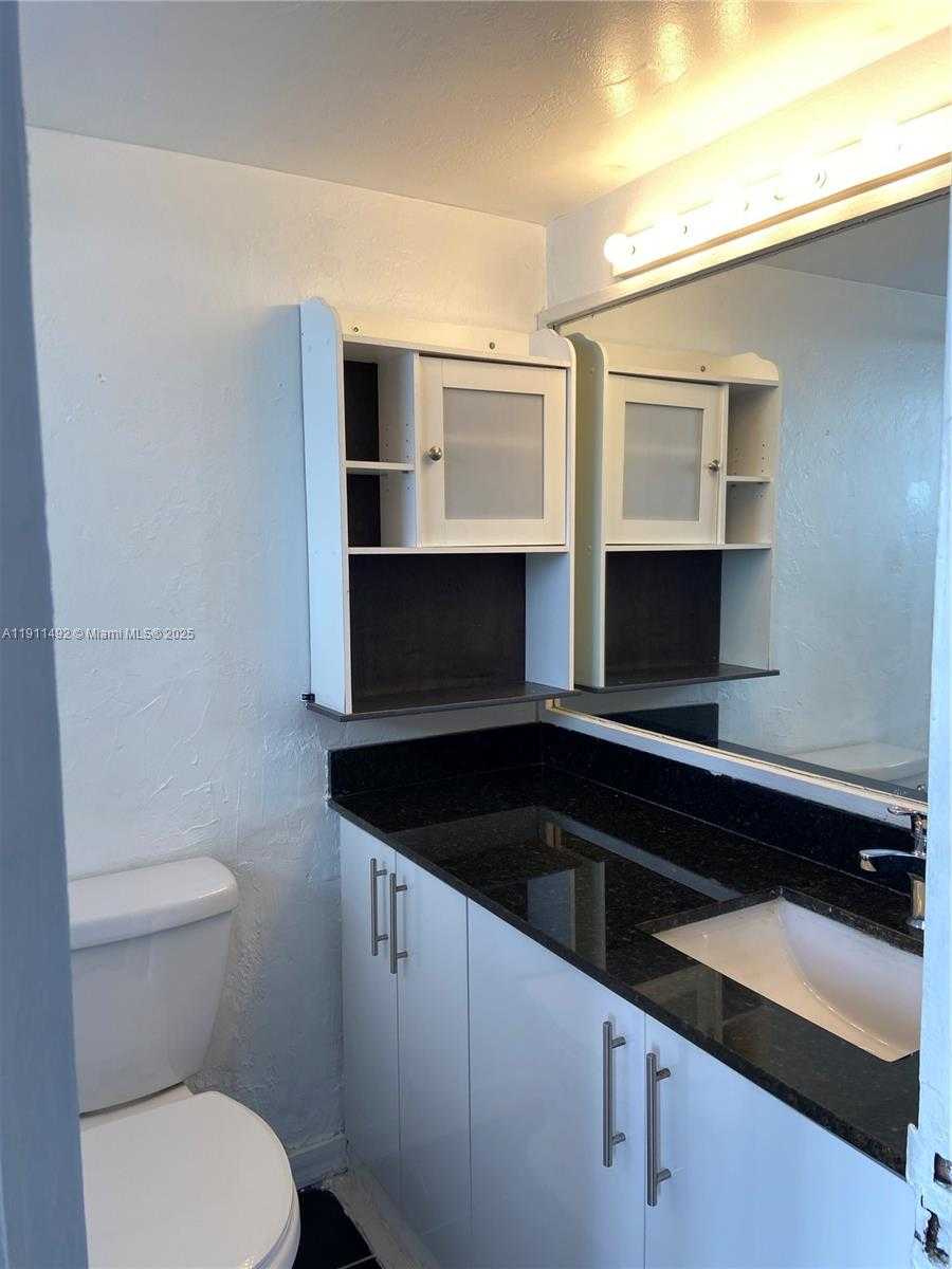 Small Image of 7904 WEST DR #204, North Bay Village Number 13