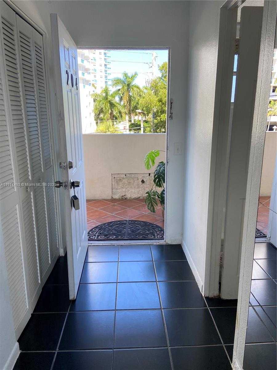 Small Image of 7904 WEST DR #204, North Bay Village Number 14