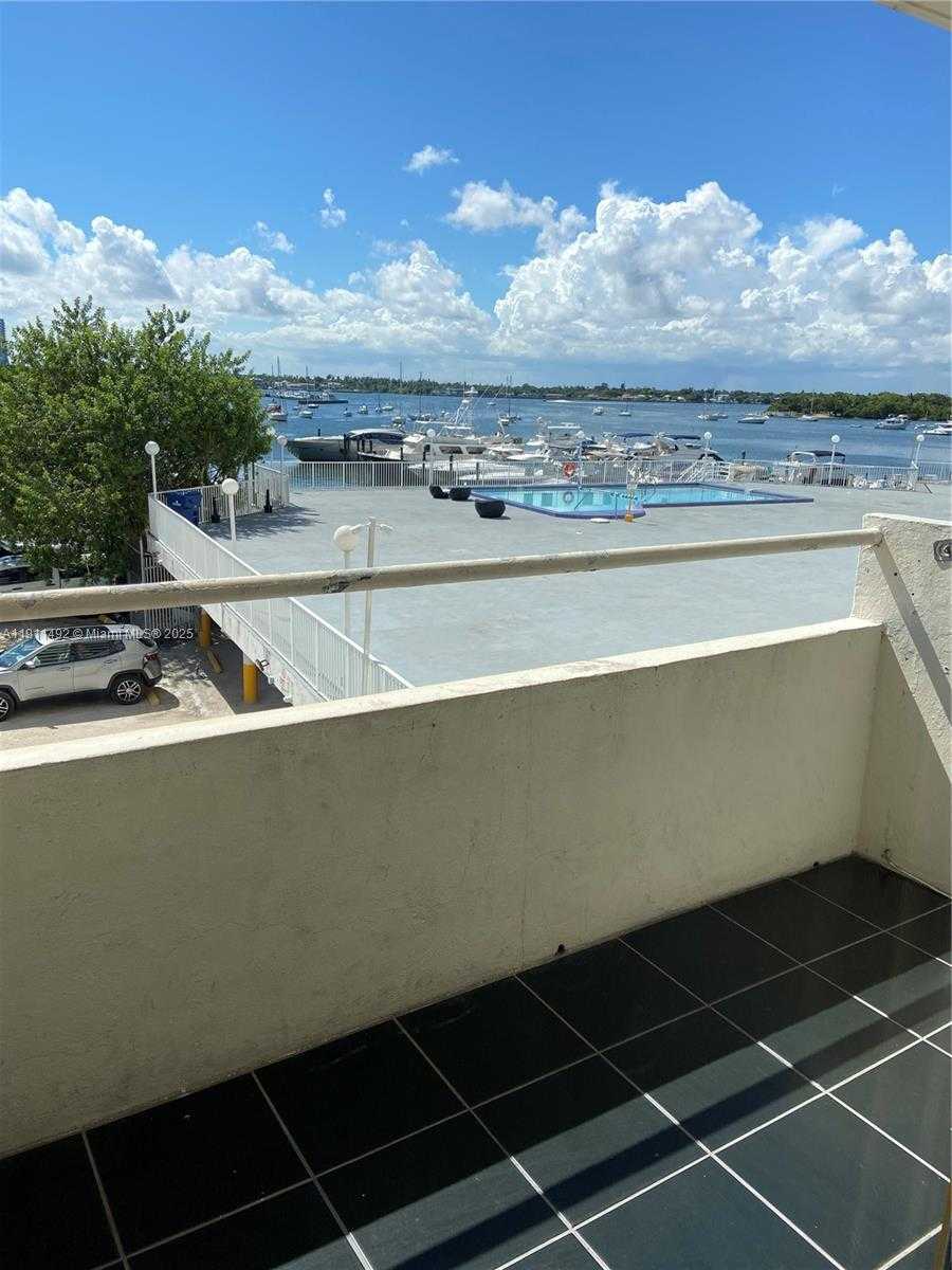 Small Image of 7904 WEST DR #204, North Bay Village Number 20