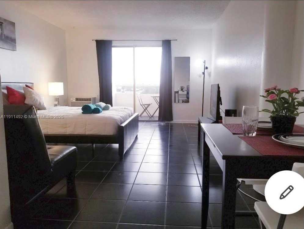 Small Image of 7904 WEST DR #204, North Bay Village Number 25